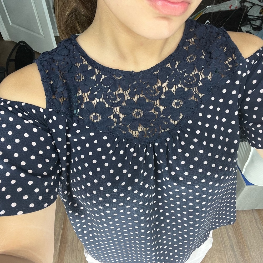 Open shoulder top